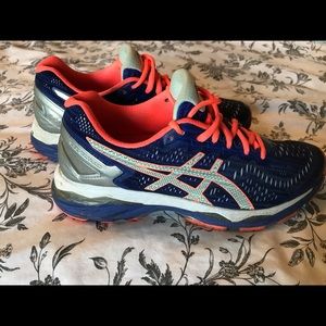 Gel-Kayano 25 ASICS Women running shoe sneaker